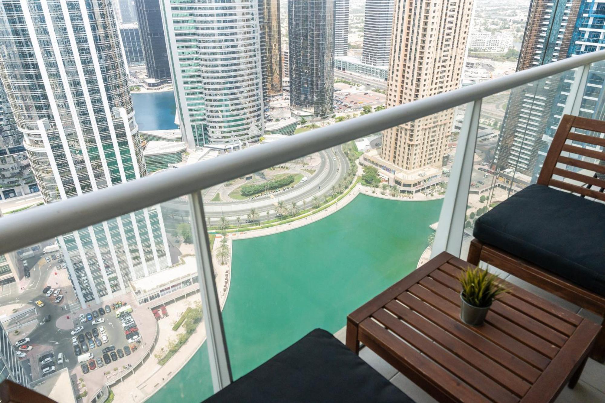 La Buena Vida: Panoramic Lake View Condo Near Dubai JLT Metro Exterior photo